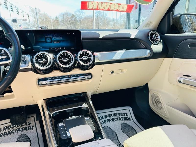 Mercedes-Benz GLB-Class  2021