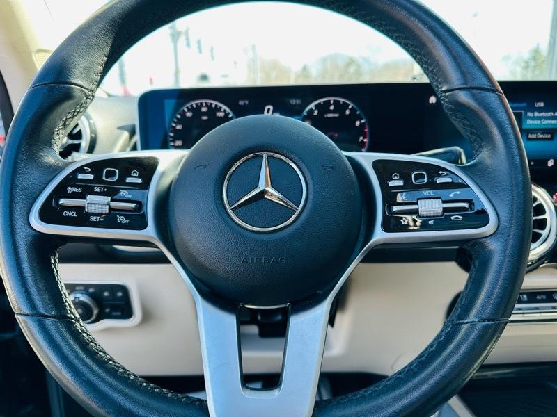 Mercedes-Benz GLB-Class  2021