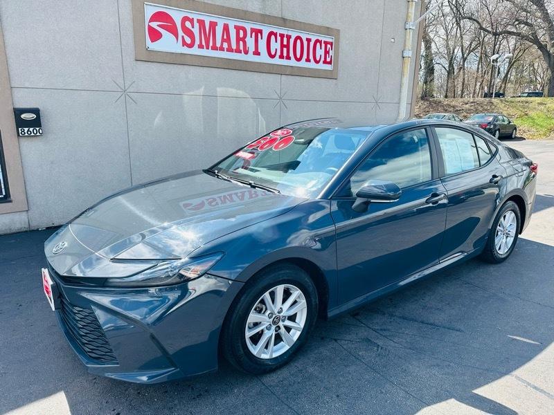 Toyota Camry Hybrid  2025