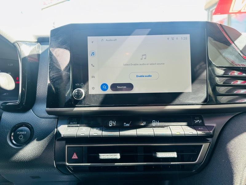 Toyota Camry Hybrid  2025