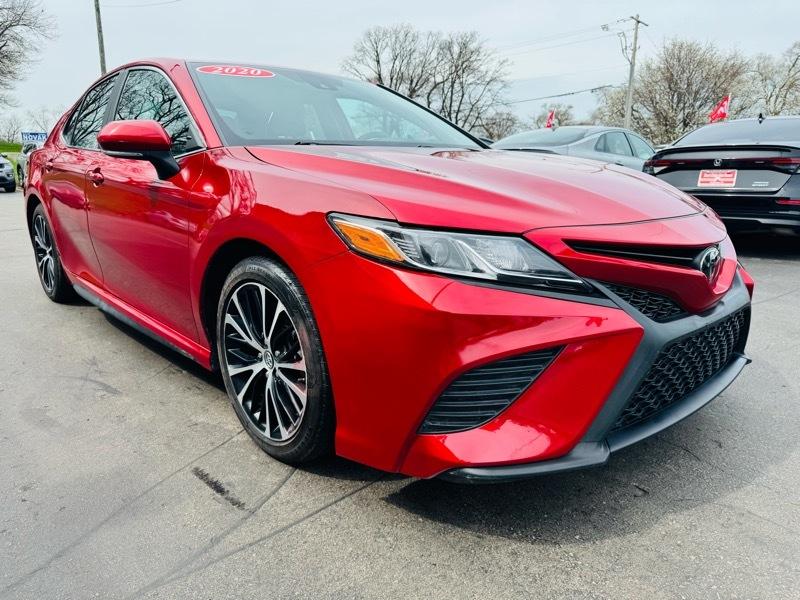 Toyota Camry  2020
