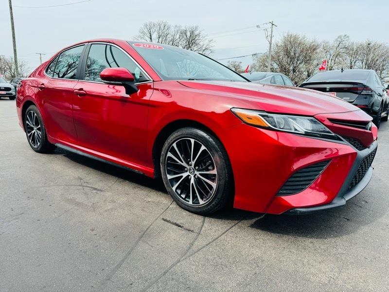Toyota Camry  2020