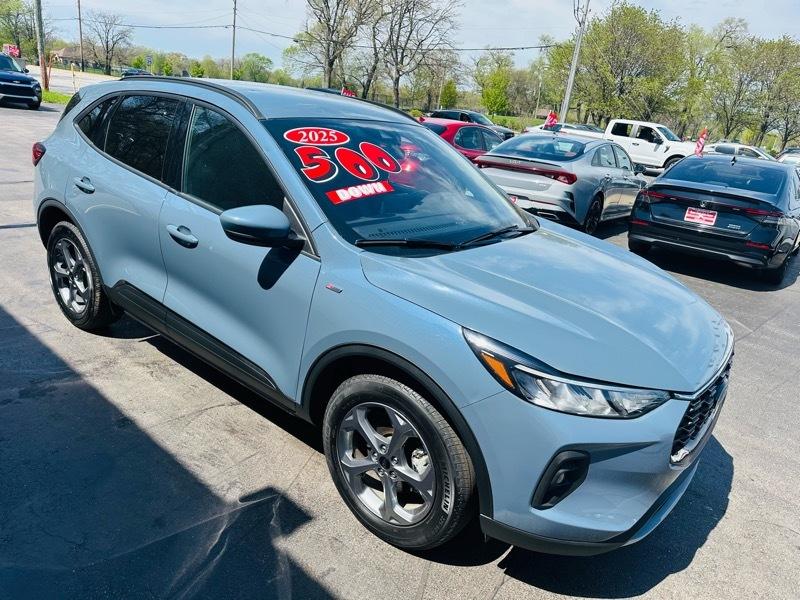 Ford Escape  2025