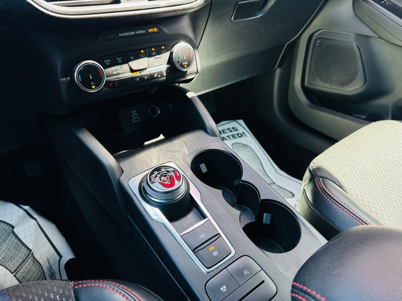 Ford Escape  2025