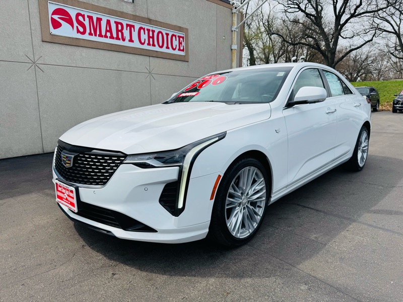 Cadillac CT4  2024