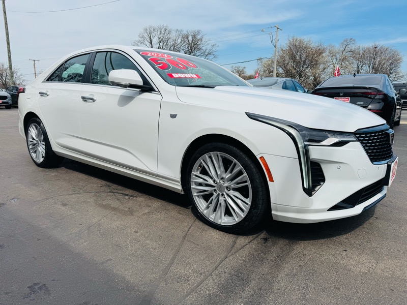 Cadillac CT4  2024