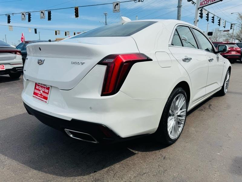 Cadillac CT4  2024