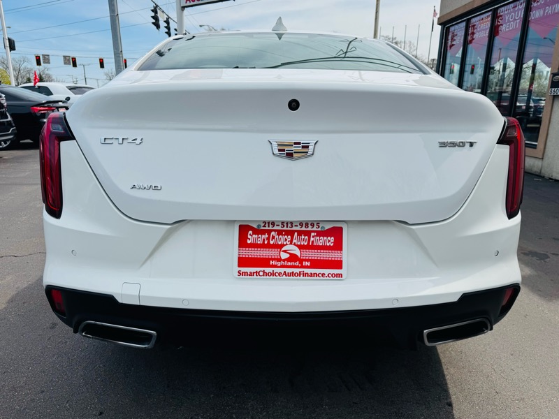 Cadillac CT4  2024