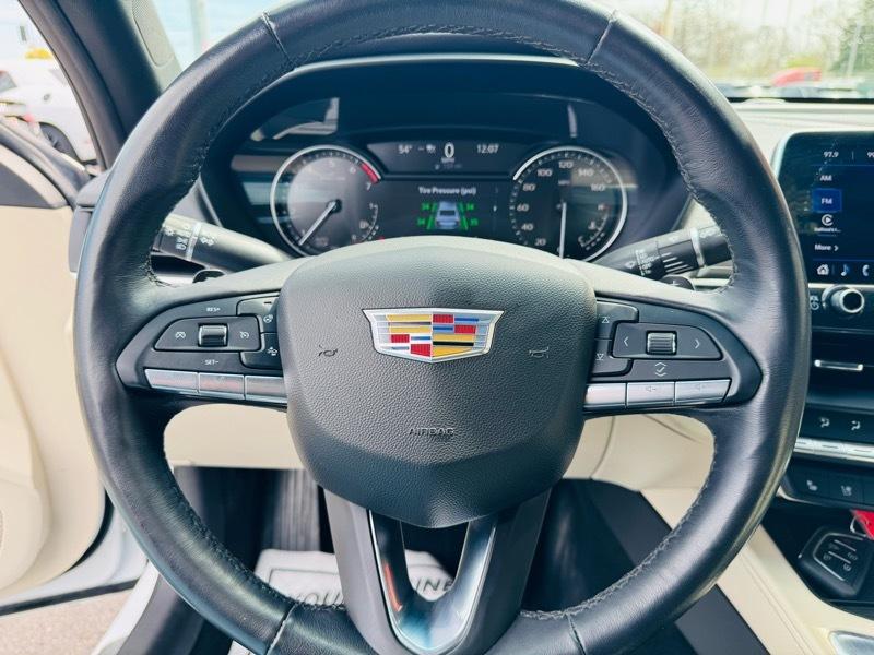 Cadillac CT4  2024