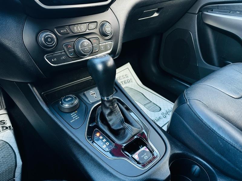 Jeep Cherokee Limited 4WD 2020