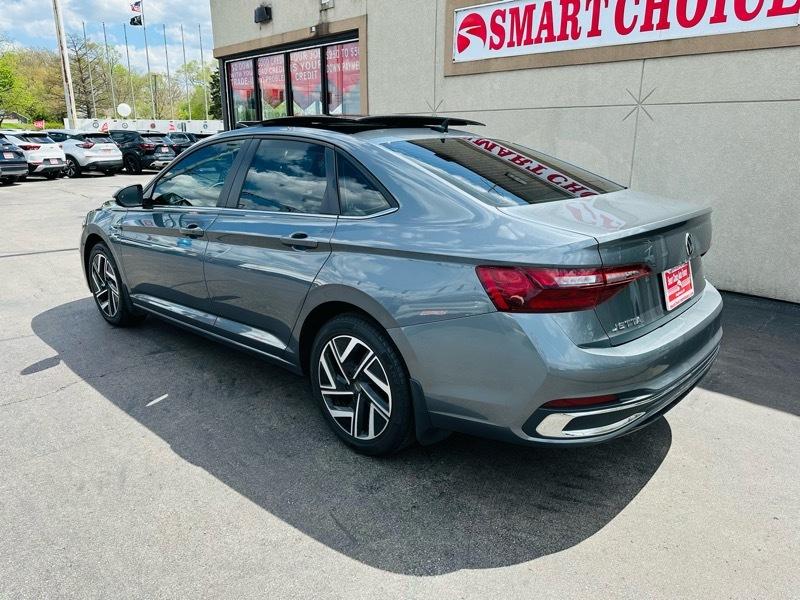 Volkswagen Jetta  2024