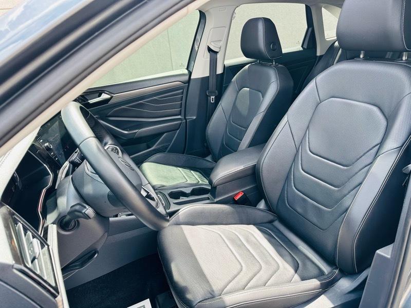 Volkswagen Jetta  2024