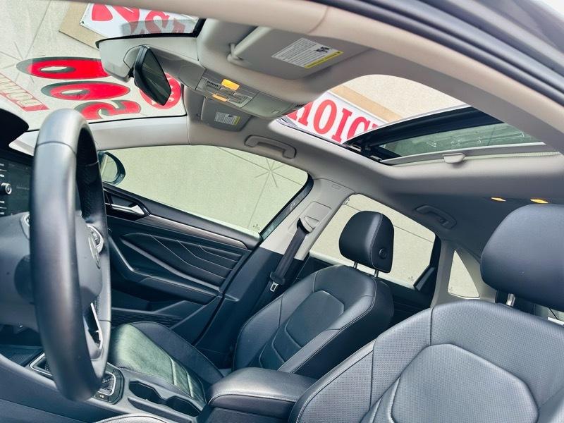 Volkswagen Jetta  2024