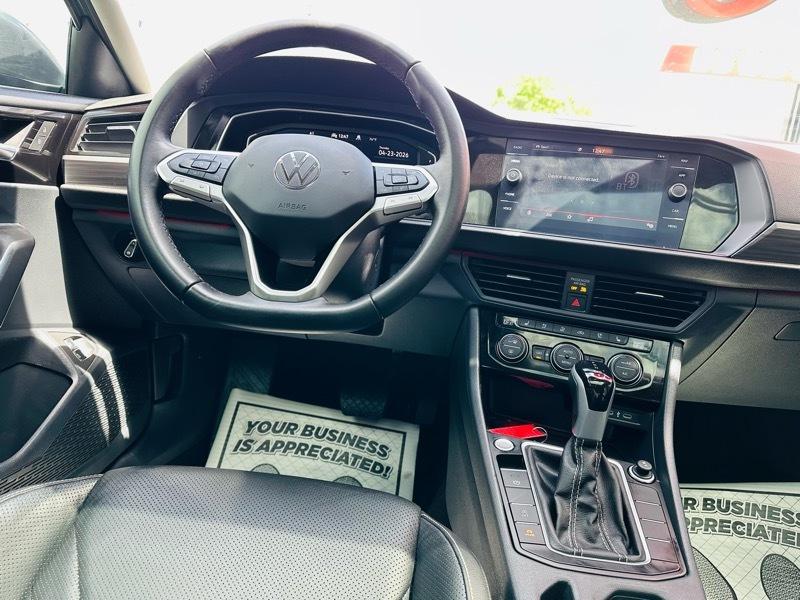 Volkswagen Jetta  2024