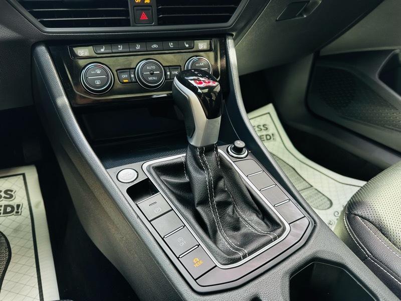 Volkswagen Jetta  2024