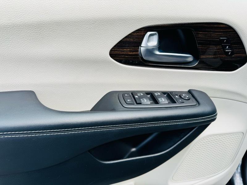Chrysler Pacifica  2023
