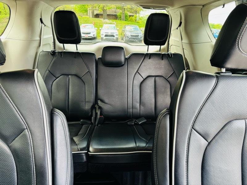 Chrysler Pacifica  2023