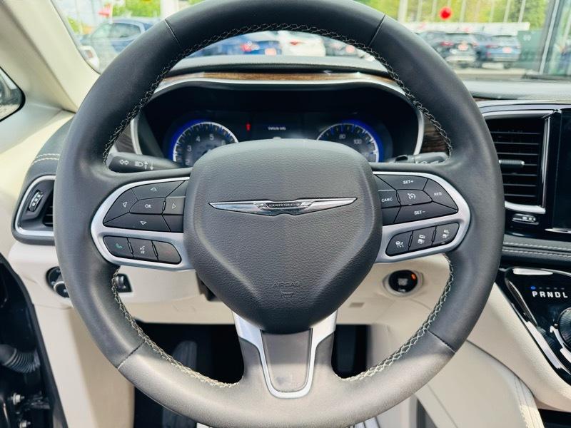 Chrysler Pacifica  2023