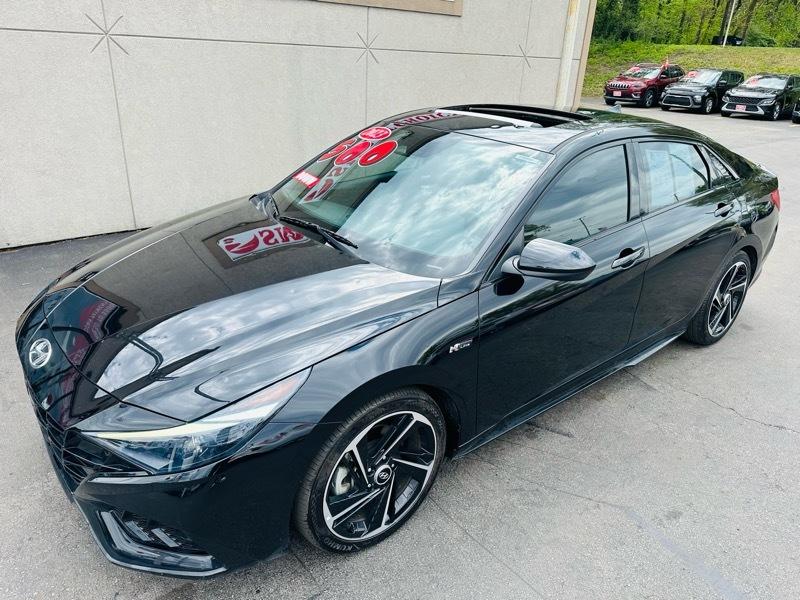 Hyundai Elantra  2023