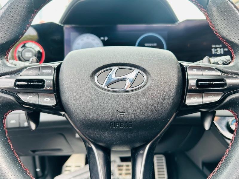 Hyundai Elantra  2023