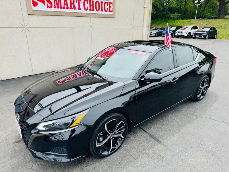 Nissan Altima  2023