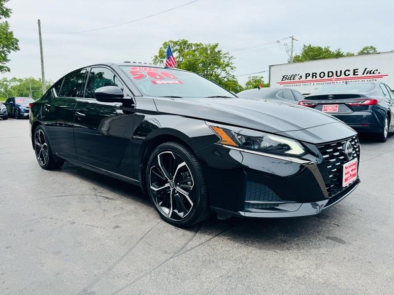 Nissan Altima  2023