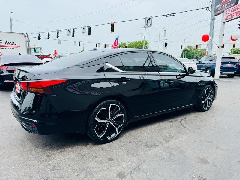 Nissan Altima  2023