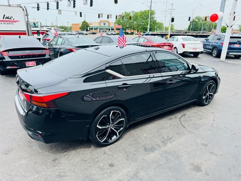 Nissan Altima  2023