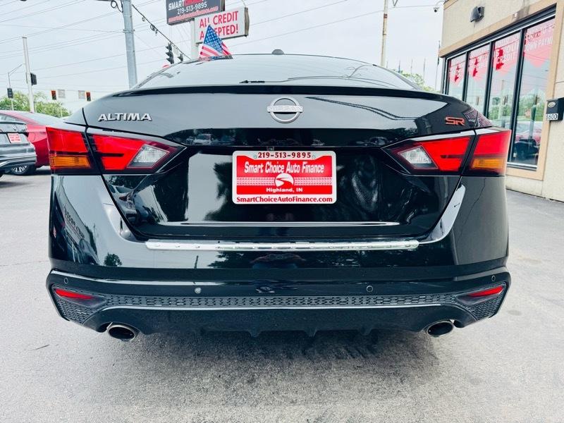 Nissan Altima  2023