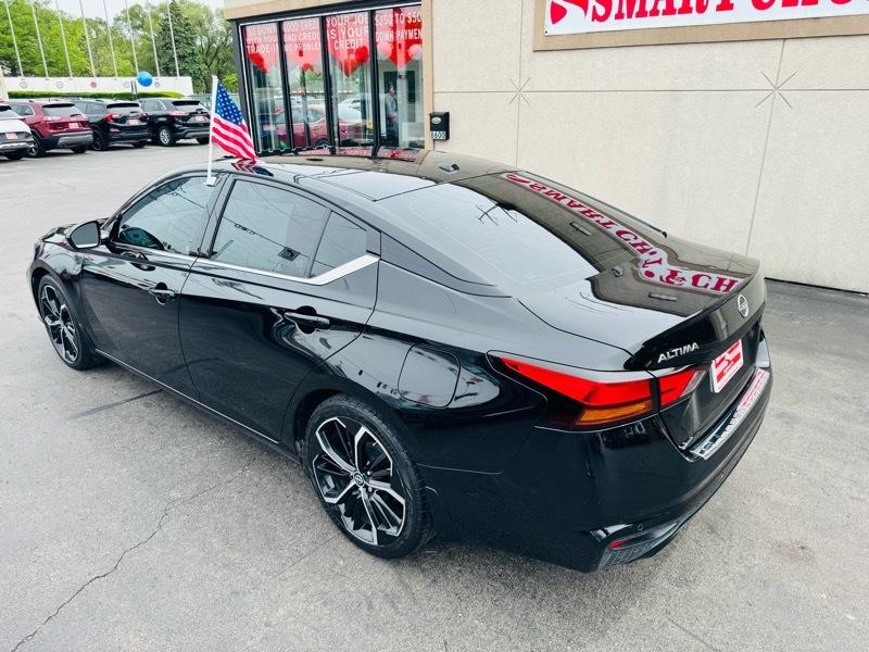 Nissan Altima  2023