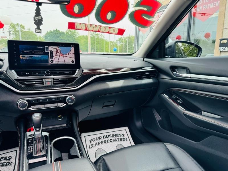Nissan Altima  2023