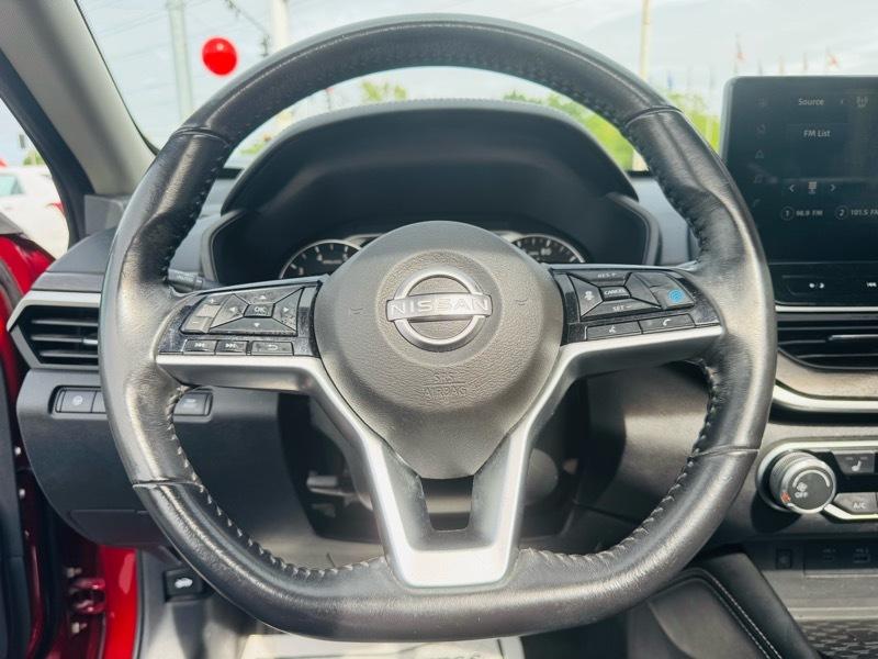 Nissan Altima  2023