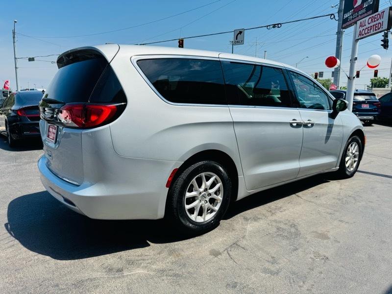 Chrysler Voyager  2022