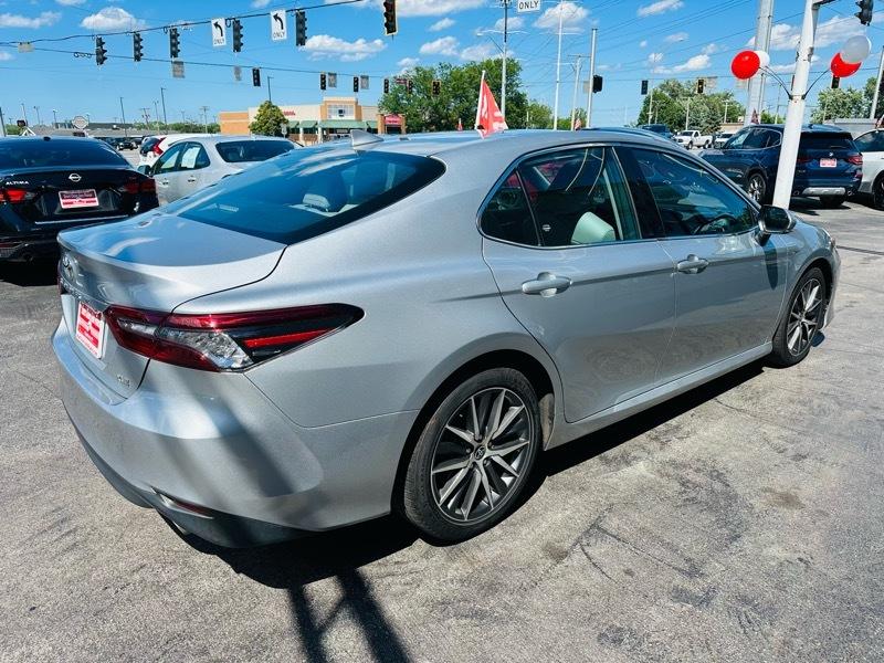 Toyota Camry  2022
