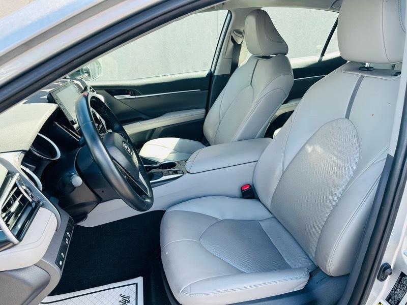 Toyota Camry  2022