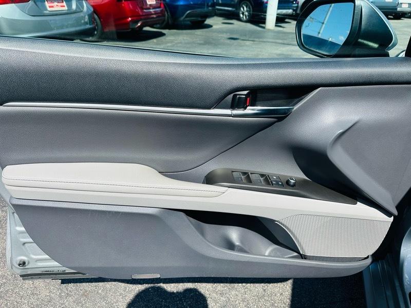 Toyota Camry  2022