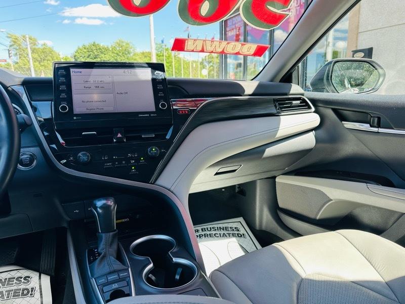 Toyota Camry  2022
