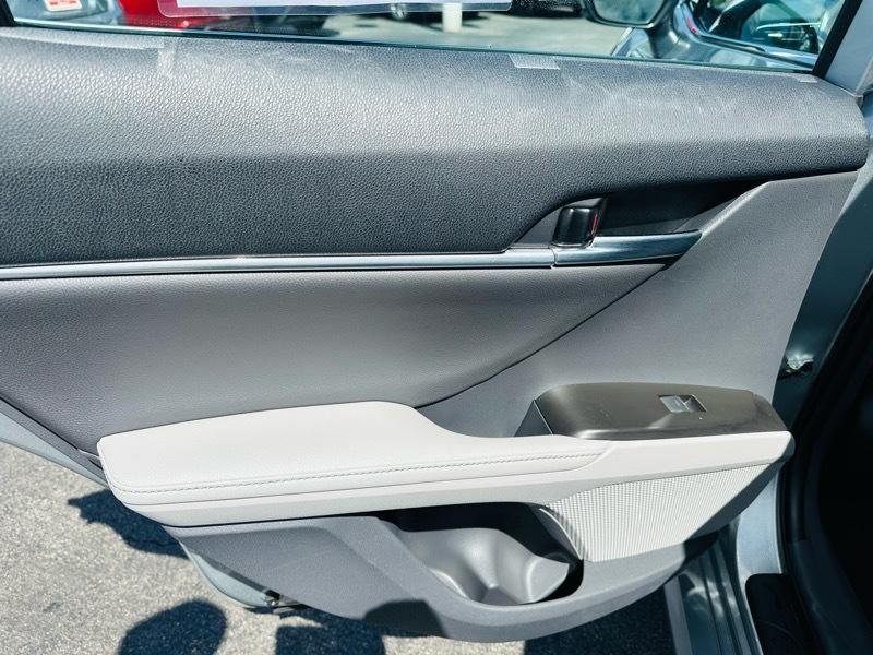 Toyota Camry  2022
