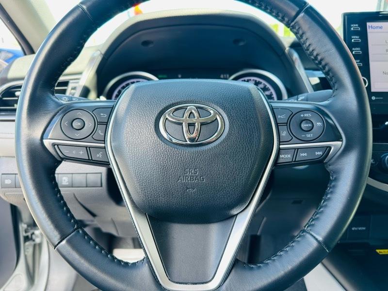 Toyota Camry  2022