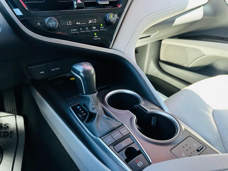 Toyota Camry  2022