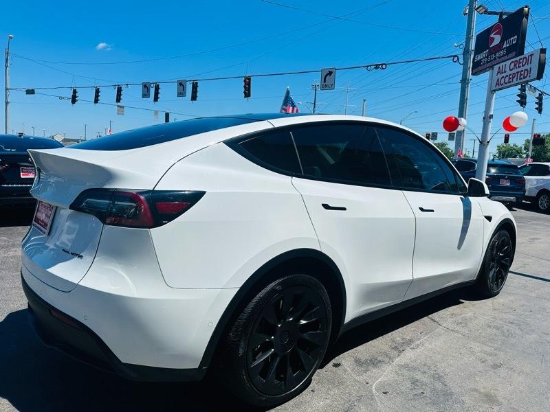 Tesla Model Y  2020