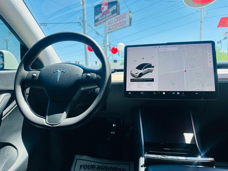Tesla Model Y  2020