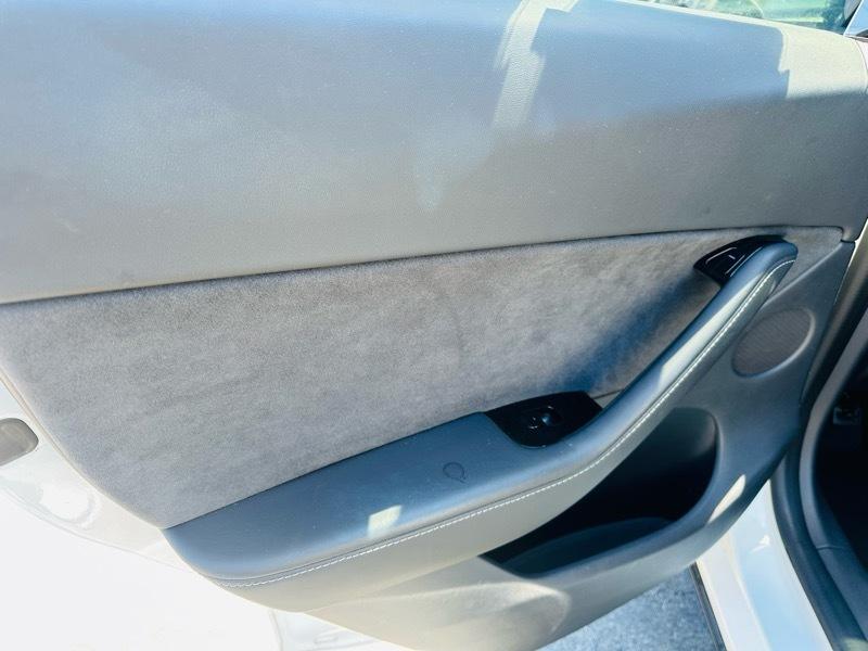 Tesla Model Y  2020