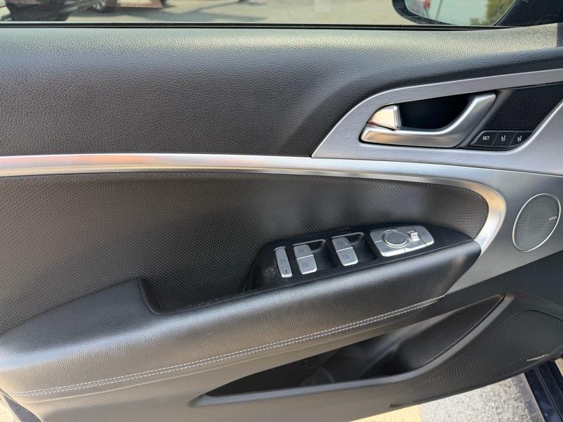 Genesis G70 2.0T 2021