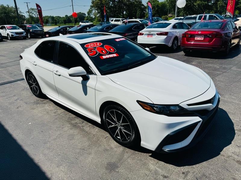Toyota Camry  2024