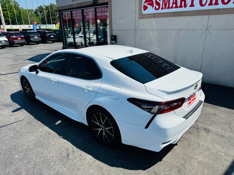 Toyota Camry  2024