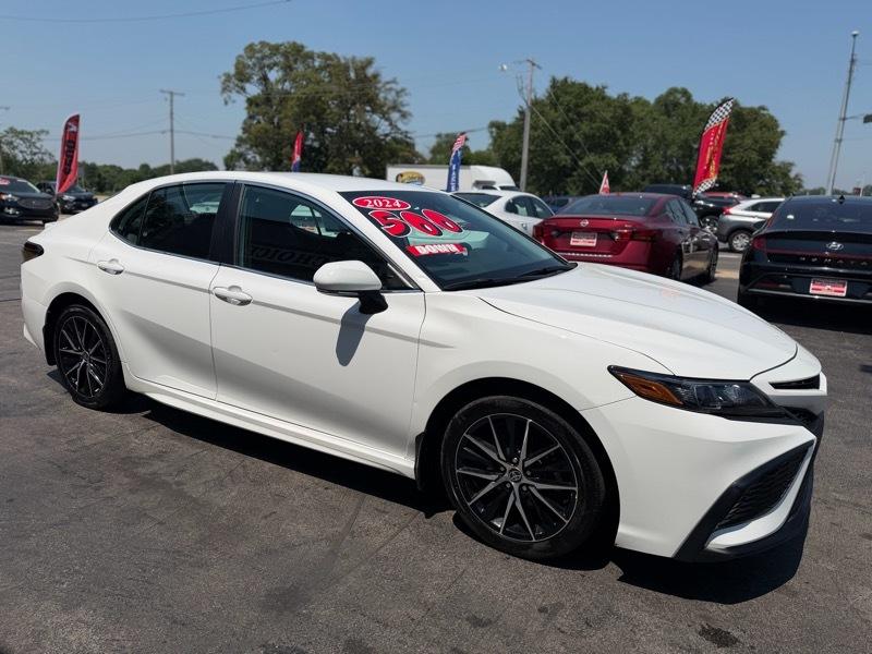 Toyota Camry  2024
