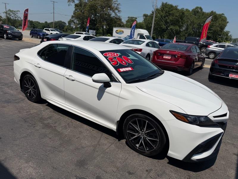 Toyota Camry  2024