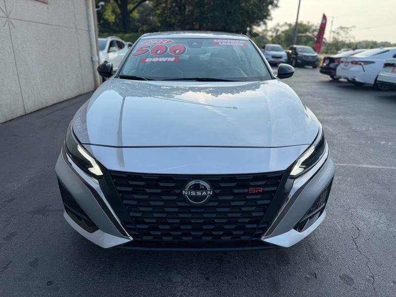 Nissan Altima  2024