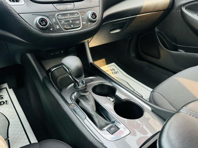 Chevrolet Malibu  2023